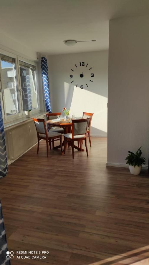 Schoene Und Gemuetliche Wohnung BRE Extérieur photo